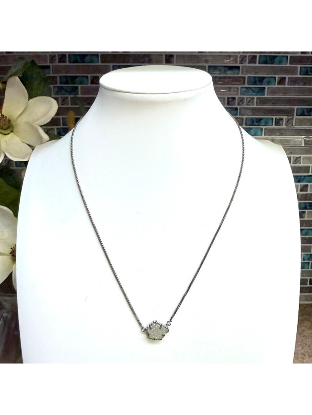 Kendra Scott Tess Pendant Necklace Gunmetal Tone Iridescent Platinum Drusy Druzy